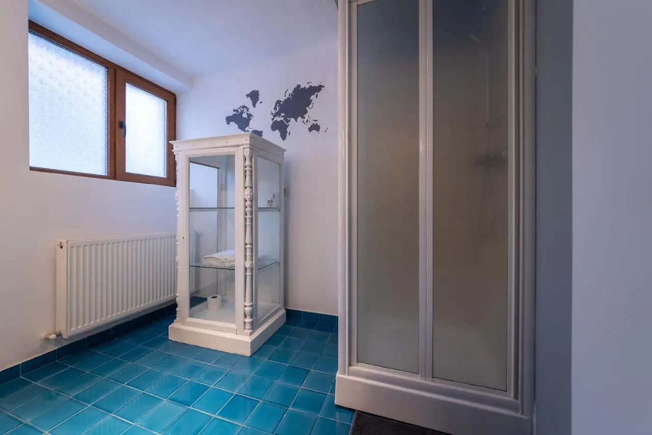 Studio British Londra - Dorobanti Daire Bükreş